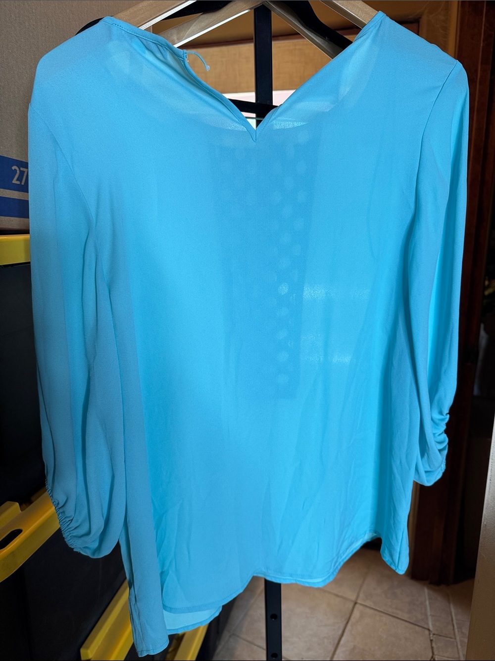 Chaus New York Aqua Blue Textured Front Blouse Small 3/4 Sleeve - Picture 7 of 9